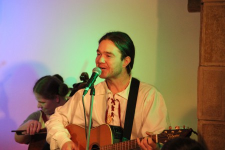 Michal Kováčik 2009-2014 (gitara, spev)